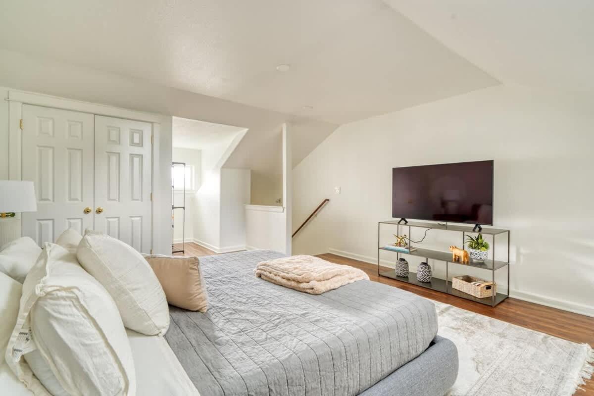 Stay Portland - Perfect Portland Farmhouse Loft - Breweries & Bars Exterior foto